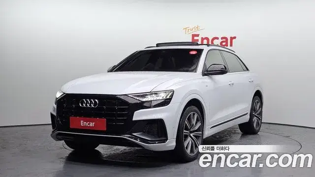 Audi Q8 55 TFSI Quattro Premium 2021