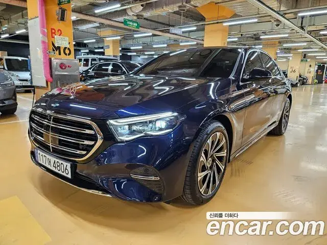 Mercedes-Benz E-Class E300 4MATIC Exclusive 2024
