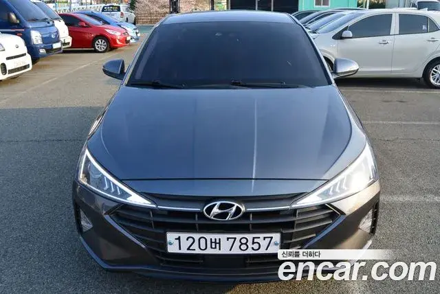 Hyundai AVANTE 1.6 Smart 2019
