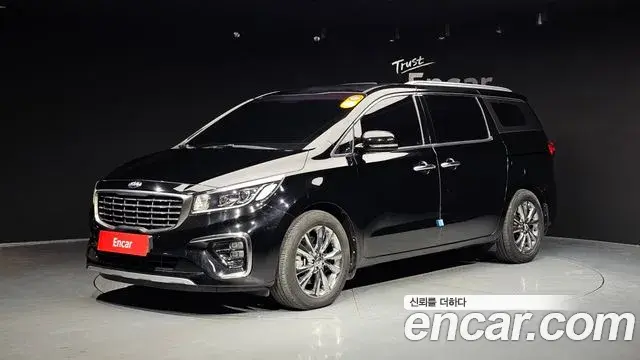 Kia Carnival 9-Seater Noblesse 2019