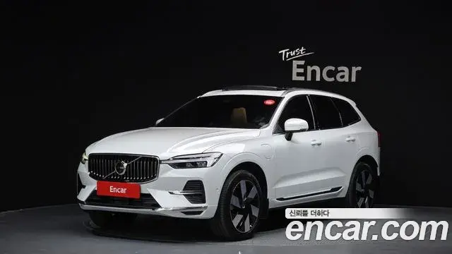 Volvo XC60 T8 Ultra Bright 2025