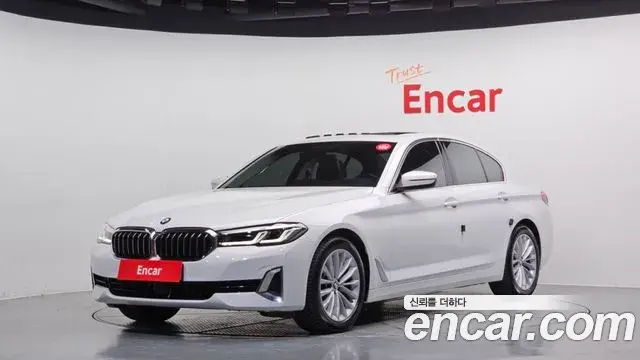 BMW 5-Series 530i Luxury 2020