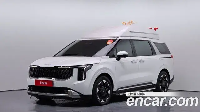 Kia Carnival Gasoline 7-Seater Hi Limousine Signature 2024