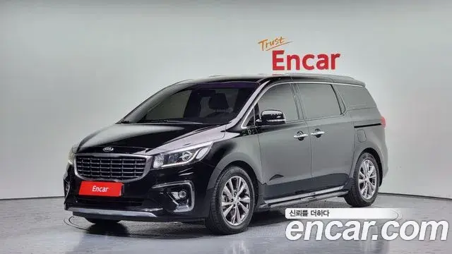Kia Carnival 9-Seater Prstige 2019