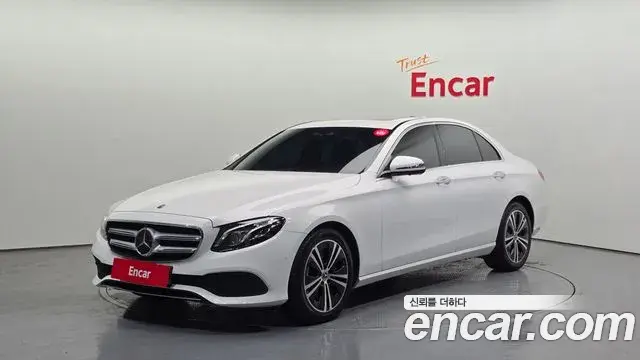 Mercedes-Benz E-Class E300 Avantgarde 2020
