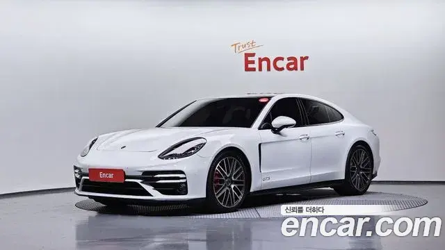 Porsche Panamera 4.0 GTS 2022