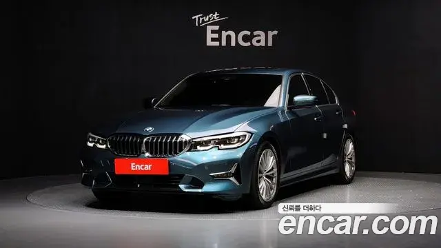 BMW 3-Series 320i Luxury 2021