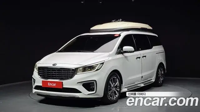 Kia Carnival Gasoline 7-Seater Limousine President 2019
