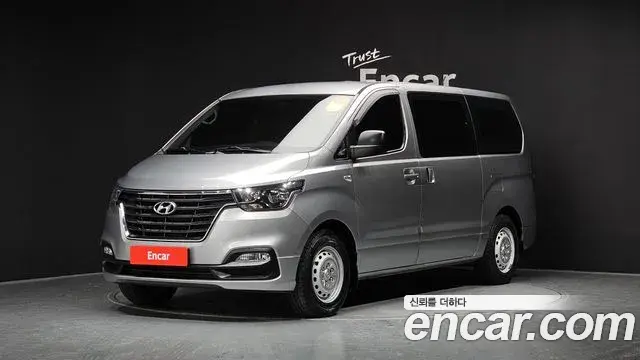 Hyundai Starex Van 5-Seater Style 2019