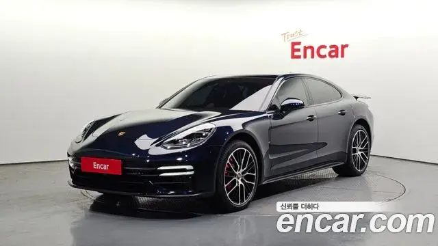 Porsche Panamera 4.0 GTS 2021