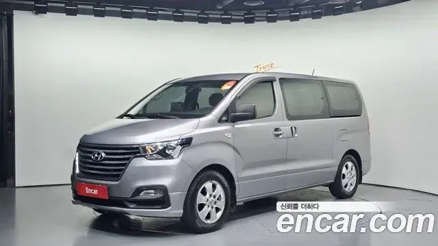 Hyundai Starex Wagon 12-Seater Smart 2019