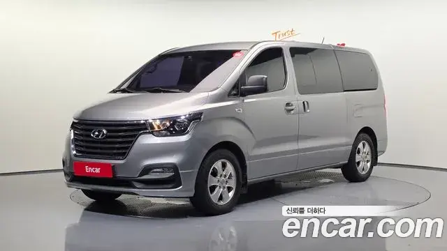 Hyundai Starex Wagon 11-Seater Smart 2019