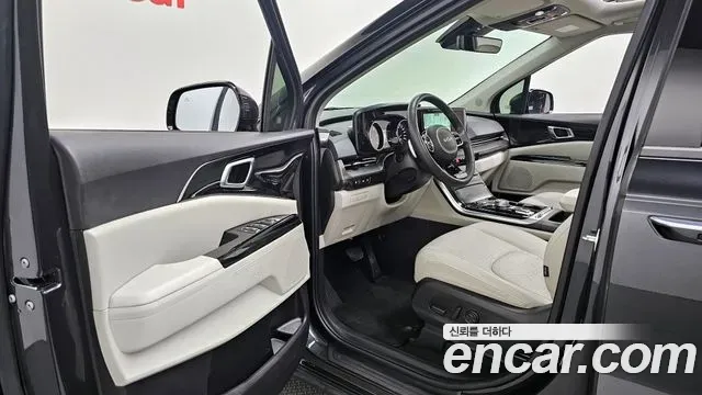 Kia Carnival Diesel 7-Seater Noblesse 2023 — фото 11