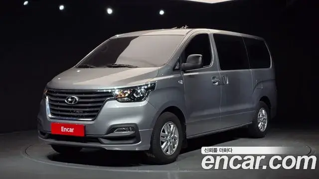 Hyundai Starex Van 3-Seater Smart 2019