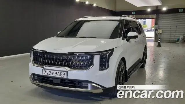 Kia Carnival HEV 9seater Signature 2024