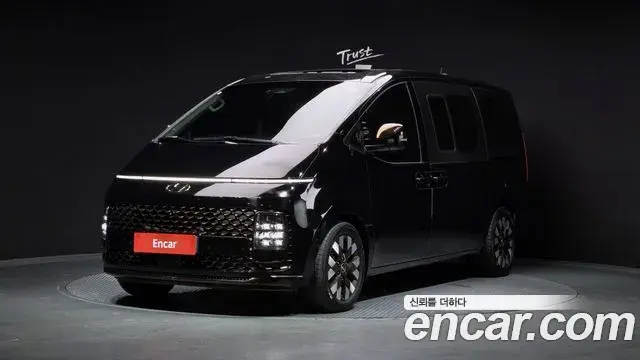 Hyundai Staria 4WD Lounge 9-Seater Inspiration 2021