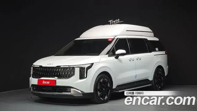 Kia Carnival HEV 4-Seater Hi Limousine Signature 2024