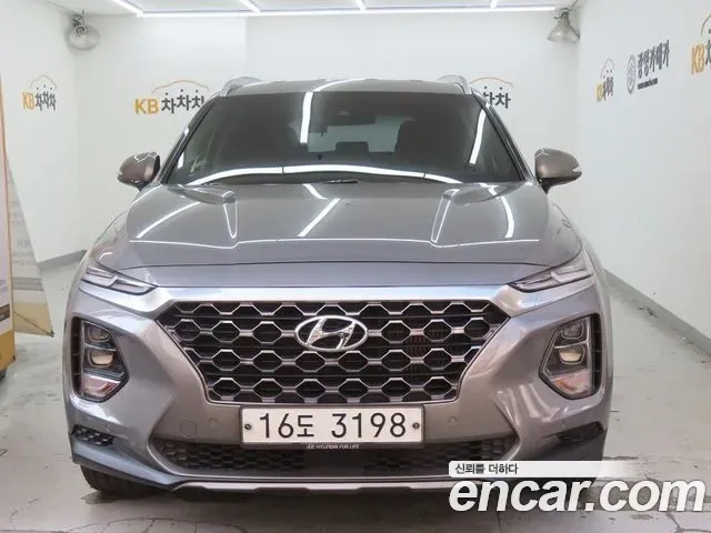 Hyundai Santa Fe Diesel 2.0 2WD Prestige 2019 — фото 3