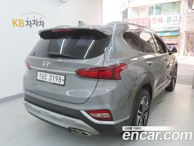 Hyundai Santa Fe Diesel 2.0 2WD Prestige 2019 — фото 4