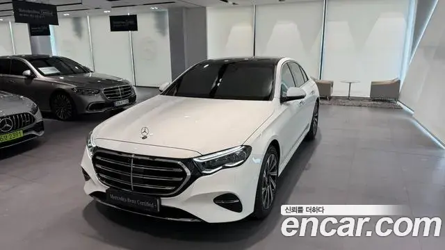 Mercedes-Benz E-Class E300 4MATIC Exclusive 2025