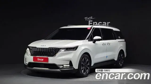 Kia Carnival Gasoline 7-Seater Signature 2022