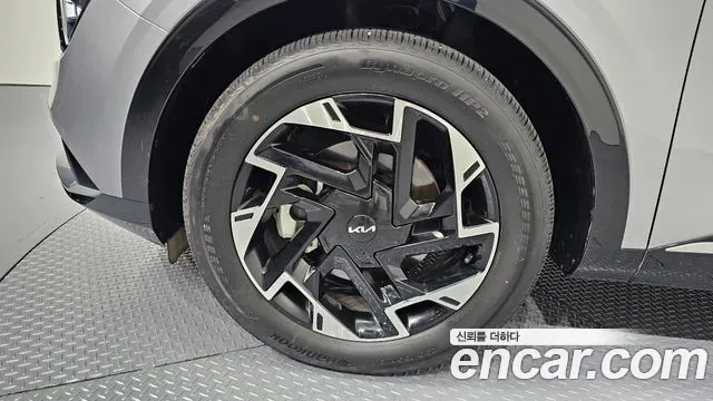 Kia Sportage Gasoline 1.6 Turbo 4WD Signature 2023 — фото 5