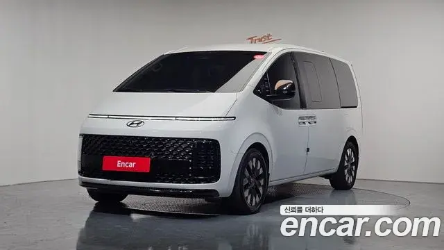Hyundai Staria 4WD Lounge 7-Seater Inspiration 2021