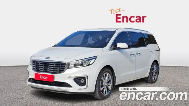Kia Carnival 9-Seater Prstige 2019