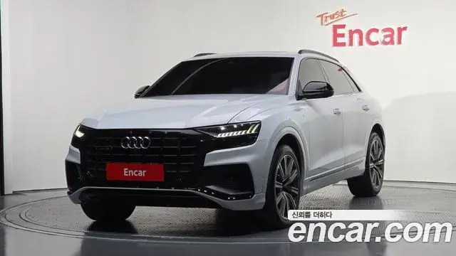 Audi Q8 55 TFSI Quattro Premium 2021