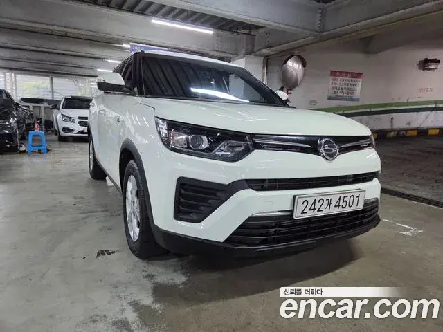 SsangYong TIBOLI Gasoline 1.5 2WD V1 2021