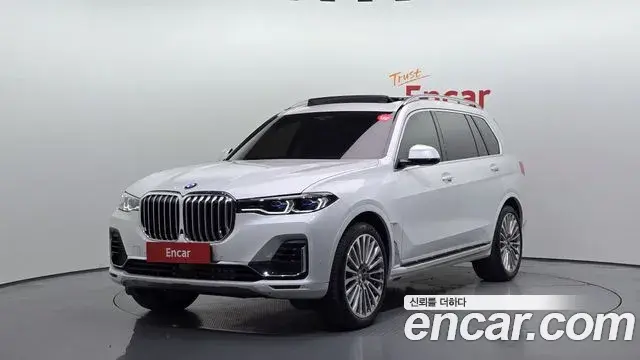 BMW X7 xDrive 40i Design Pure Excellence 6-Seater 2022