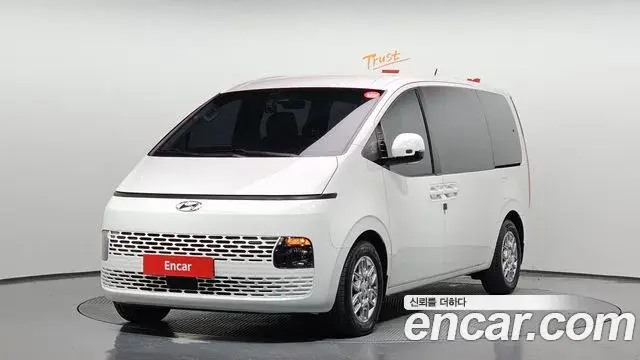 Hyundai Staria Tourer 9-Seater Modern 2021