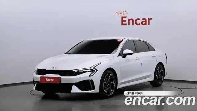 Kia K5 1.6 Turbo Signature 2025