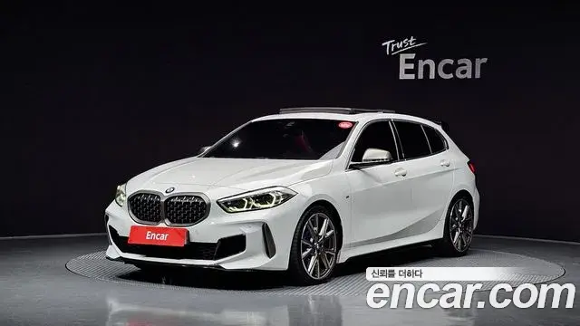 BMW 1-Series M135i xDrive 2022