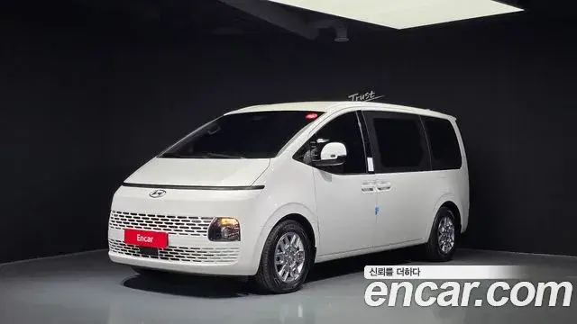 Hyundai Staria Tourer 9-Seater Modern 2021
