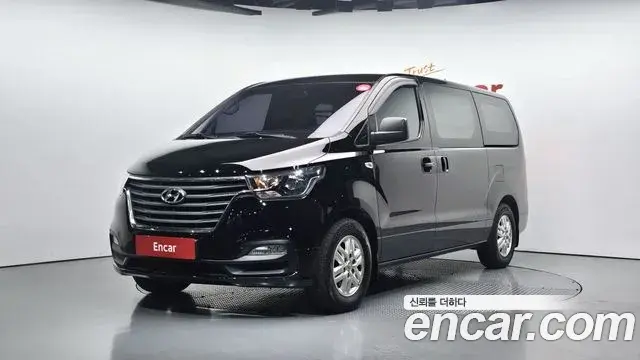 Hyundai Starex Van 3-Seater Smart 2019