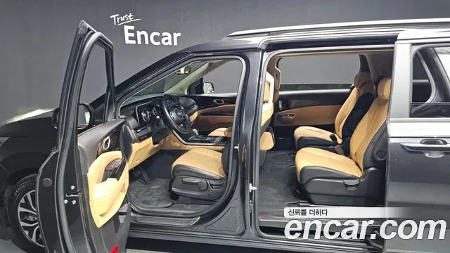 Kia Carnival Diesel 9-Seater Prestige 2021 — фото 10