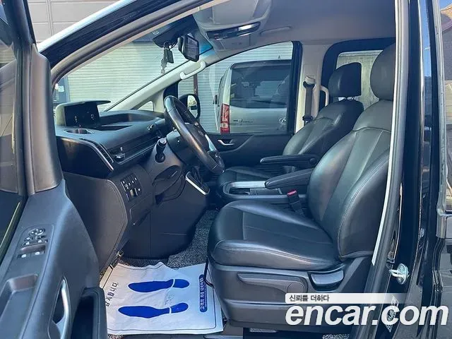 Hyundai Staria Cargo 5-Seater Modern 2022 — фото 5