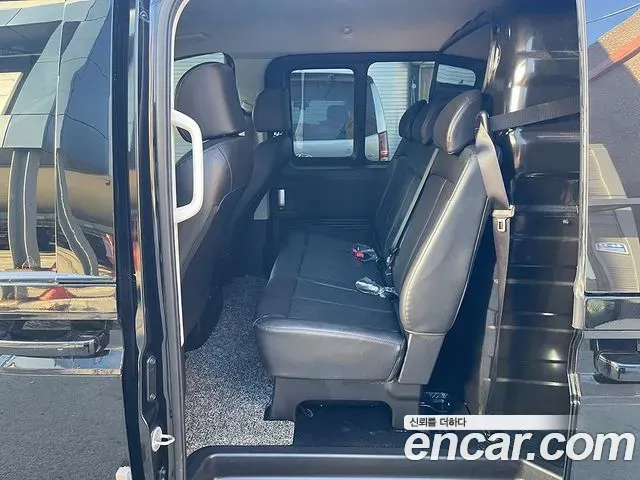 Hyundai Staria Cargo 5-Seater Modern 2022 — фото 6