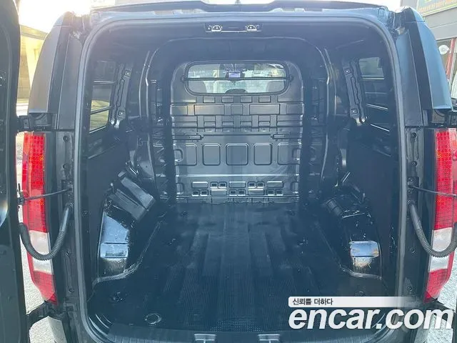 Hyundai Staria Cargo 5-Seater Modern 2022 — фото 16