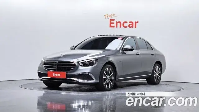 Mercedes-Benz E-Class E300e 4MATIC Exclusive 2021