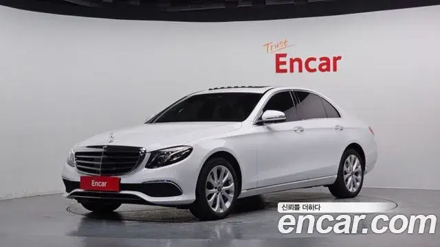 Mercedes-Benz E-Class E300 4MATIC Exclusive 2020