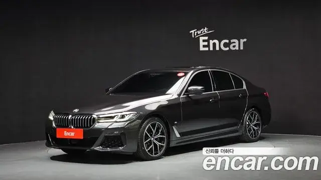 BMW 5-Series 530i M Sport Package 2021