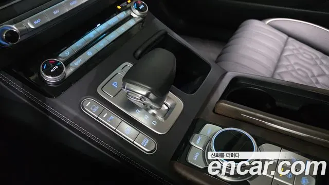 Genesis G90 5.0 AWD Limousine Prestige 2021 — фото 9