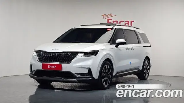 Kia Carnival Gasoline 9-Seater Signature 2023