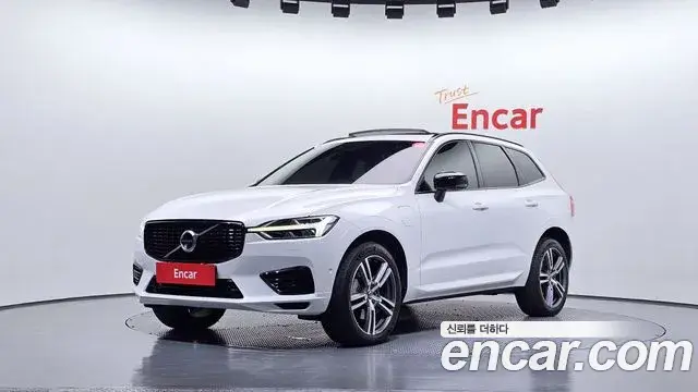 Volvo XC60 T8 R-Design 2021
