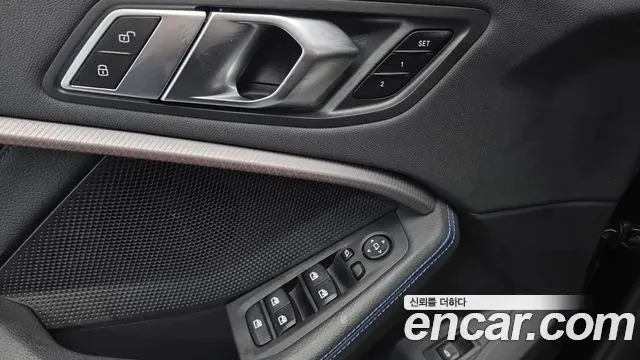 BMW 1-Series 120i M Sports 2023 — фото 17