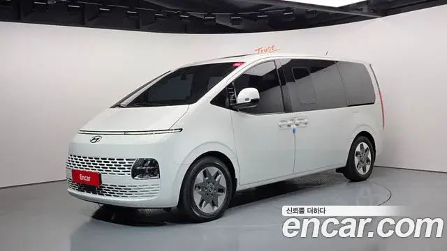 Hyundai Staria Tourer 9-Seater Modern 2023