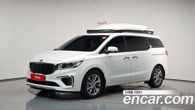 Kia Carnival 9-Seater Outdoor Prestige 2020