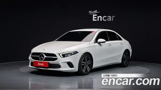 Mercedes-Benz A-Class A220 Sedan 2022